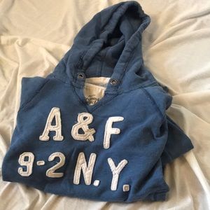 Abercrombie & Fitch sweater
